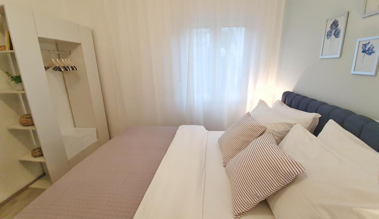 Seaview Apartment With Balcony And Terrace Barac Crikvenica Exteriör bild